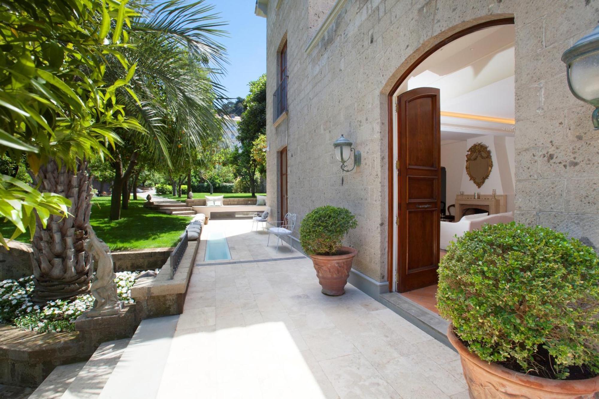 Amore Rentals - Villa Ebe Сорренто Экстерьер фото