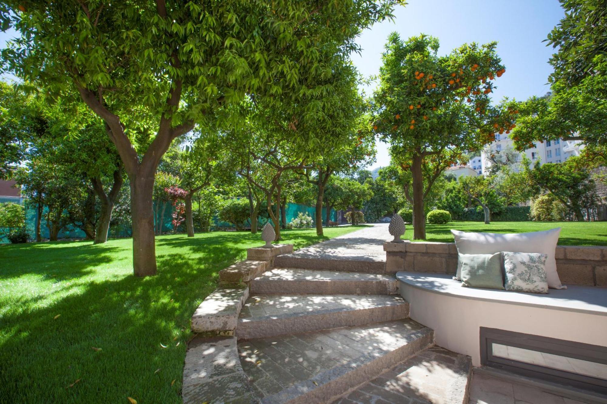 Amore Rentals - Villa Ebe Сорренто Экстерьер фото