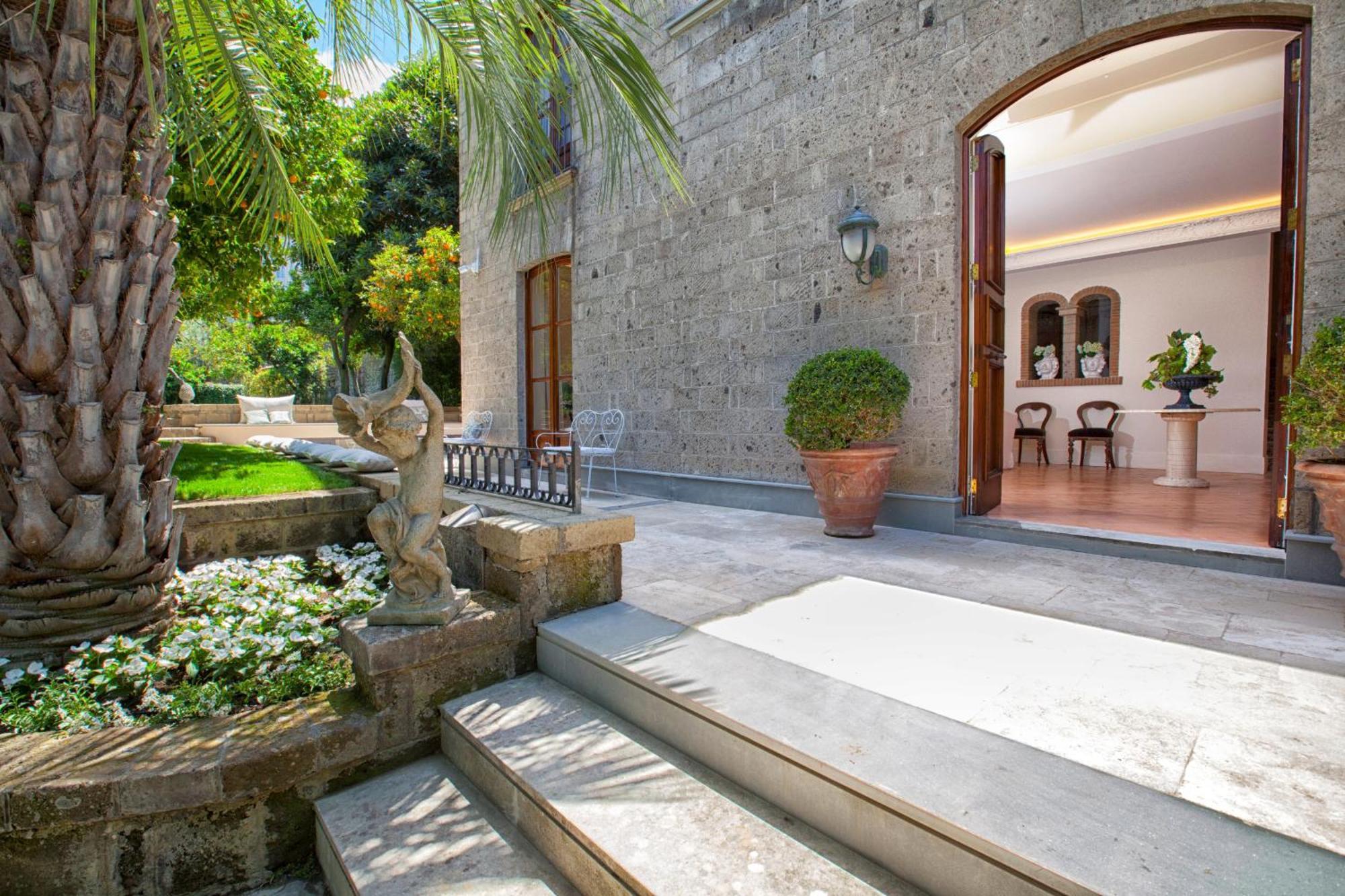 Amore Rentals - Villa Ebe Сорренто Экстерьер фото